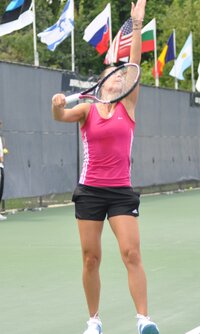 471723429_FlaviaPennettaRogersCup2011_012_123_356lo.jpg