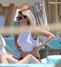 Michelle-Hunziker-Sexy-5-The-Fappening-Blog.jpg
