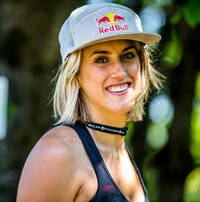 nicole-myriam-lg.jpg
