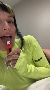 IMG_COM_202409092216546002.jpg
