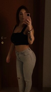 LoveThreads.Net_462386854_1097280765067944_2938264686884603663_n.jpg