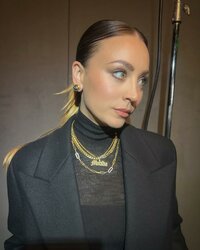 dendoll-20241114-0004.jpg