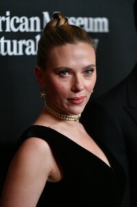 Scarlett (1).jpg