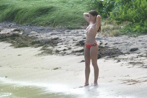 Topless (116).jpg