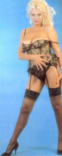 sandra_milo_playmen_0011.jpg