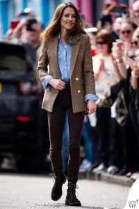 kate-middleton-outfit-completo-tobermory.webp