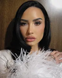 ddlovato_1748633834637.webp