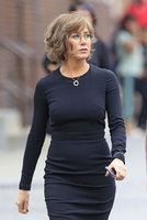 Jennifer-Aniston-on-the-Set-of-Squirrels-to-the-Nuts-in-NYC-4.jpg
