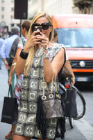 20130926-Federica-Panicucci-out-in-milan-6.jpg