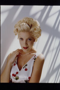 Tori_Spelling_01.jpg