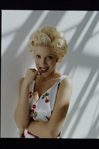 Tori_Spelling_02.jpg