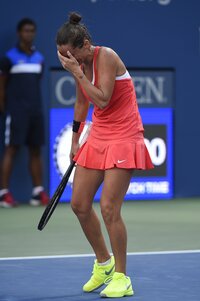 roberta-vinci-2015-us-open-day-twelve-semifinals-vs-serena-williams-bjk-national-tennis-center-i.jpg
