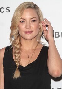 kate-hudson-fabletics-charity-cvent-in-los-angeles-october-2015_19.jpg