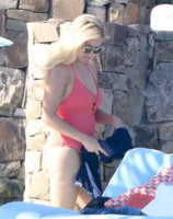 reese-witherspoon-red-swimsuit-on-vacation-in-cabo-san-lucas-030116-8.jpg