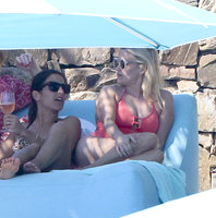 reese-witherspoon-red-swimsuit-on-vacation-in-cabo-san-lucas-030116-33.jpg
