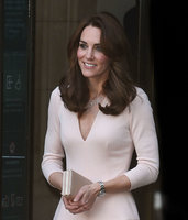 kate-middleton-at-the-national-portrait-gallery-in-london-5416-8.jpg