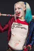 Character-Promos-Margot-Robbie-as-Harley-Quinn-suicide-squad-39678978-334-500.jpg