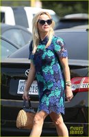 reese-witherspoon-legally-blonde-sequel-were-thinking-about-it-06.jpg