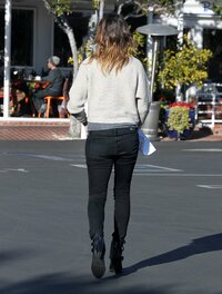 Elisabetta-Canalis-Botty-in-Jeans--05.jpg