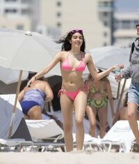 Lourdes-Leon-in-Pink-Bikini-2017--11.jpg