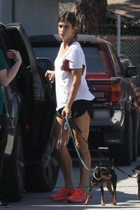 Elisabetta-Canalis-in-Short-Shorts--16.jpg