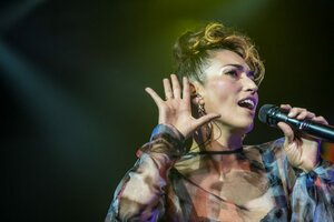 Nina-Zilli-Milano-2017-foto-concerto-18-ottobre-740x494.jpg