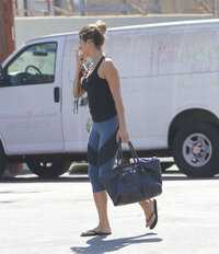 53465154_hqcelebcorner-3.jpg