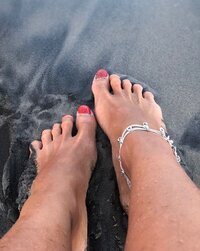 Flavia-Pennetta-Feet-3636468.jpg