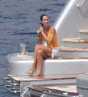 Silvia-Toffanin-at-a-luxury-yacht-in-Portofino-18.jpg