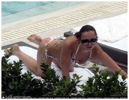 christina ricci in bikini 04.jpg