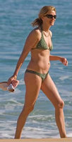 julia roberts in bikini 11.jpg