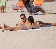 jordana brewster in bikini bianco 02.jpg