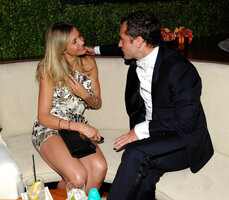cameron diaz al oscar party 04.jpg