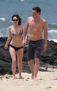 megan fox in bikini 04.jpg
