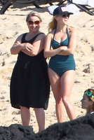 reese witherspoon al mare 05.jpg