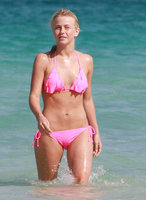 julianne hough in bikini rosa 18.jpg
