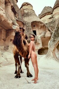Marisa_Papen_by_Jesse_Walker_'Turkey'_27.jpg