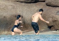 demi lovato al mare 19.jpg