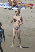 kate hudson in bikini 52.jpg