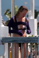 uma thurman in bikini 02.jpg