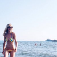 barbara snellenburg in bikini 07.jpg
