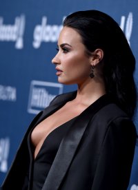 demi lovato al gala 17.jpg