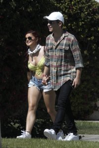 ariel winter in shorts 13.jpg