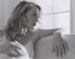 61593_kh_11_1heigl_122_983lo.jpg