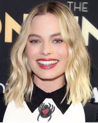 Margot Robbie.jpg