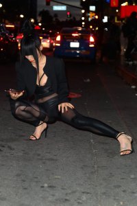 bai ling in hollywood 10.jpg