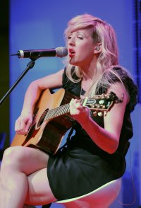 ellie goulding in gig 03.jpg