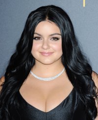 ariel winter in nero 15.jpg
