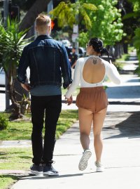 ariel winter in street 01.jpg