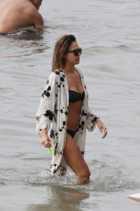 jessica alba in bikini 34.jpg